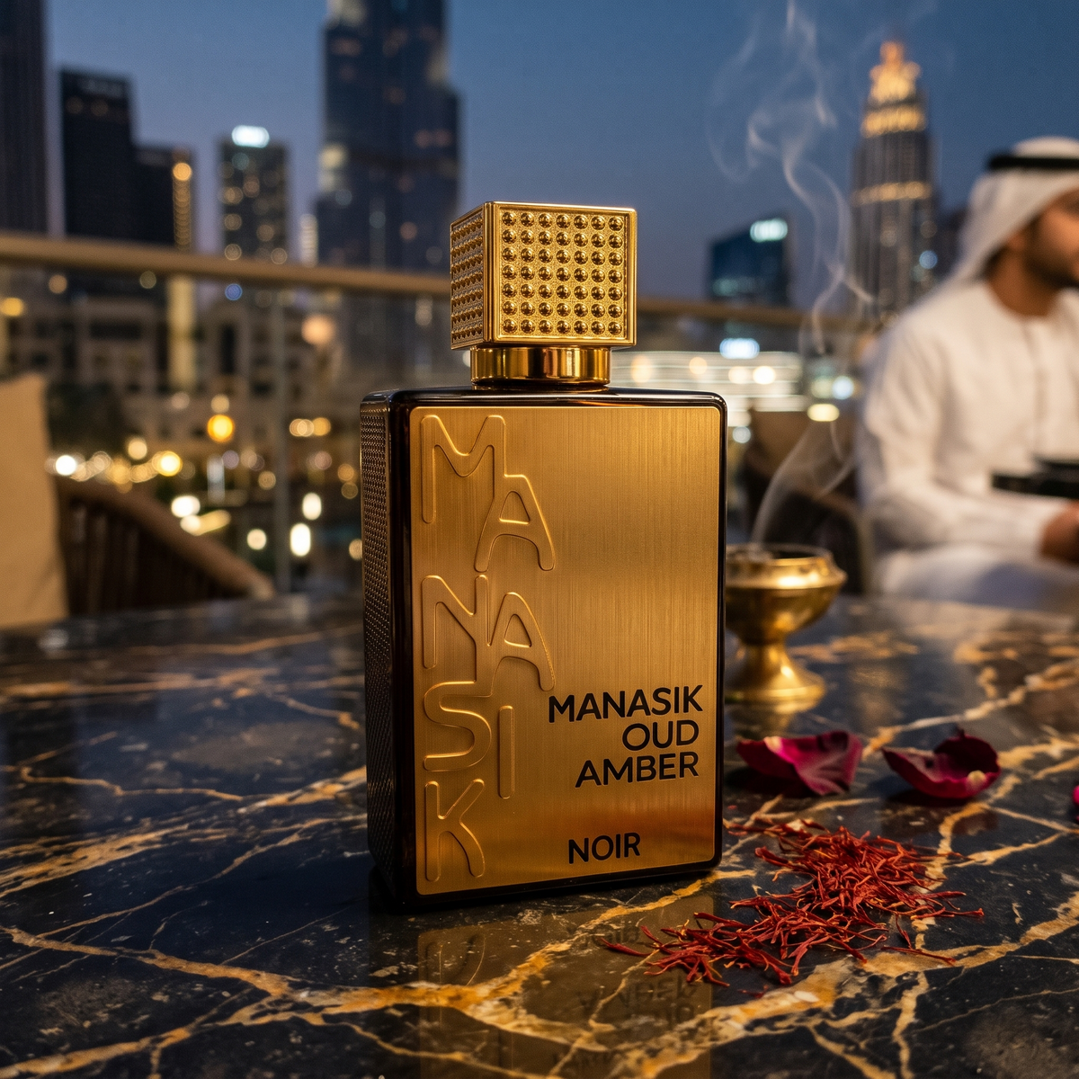 Oud Amber Noir, de aproape