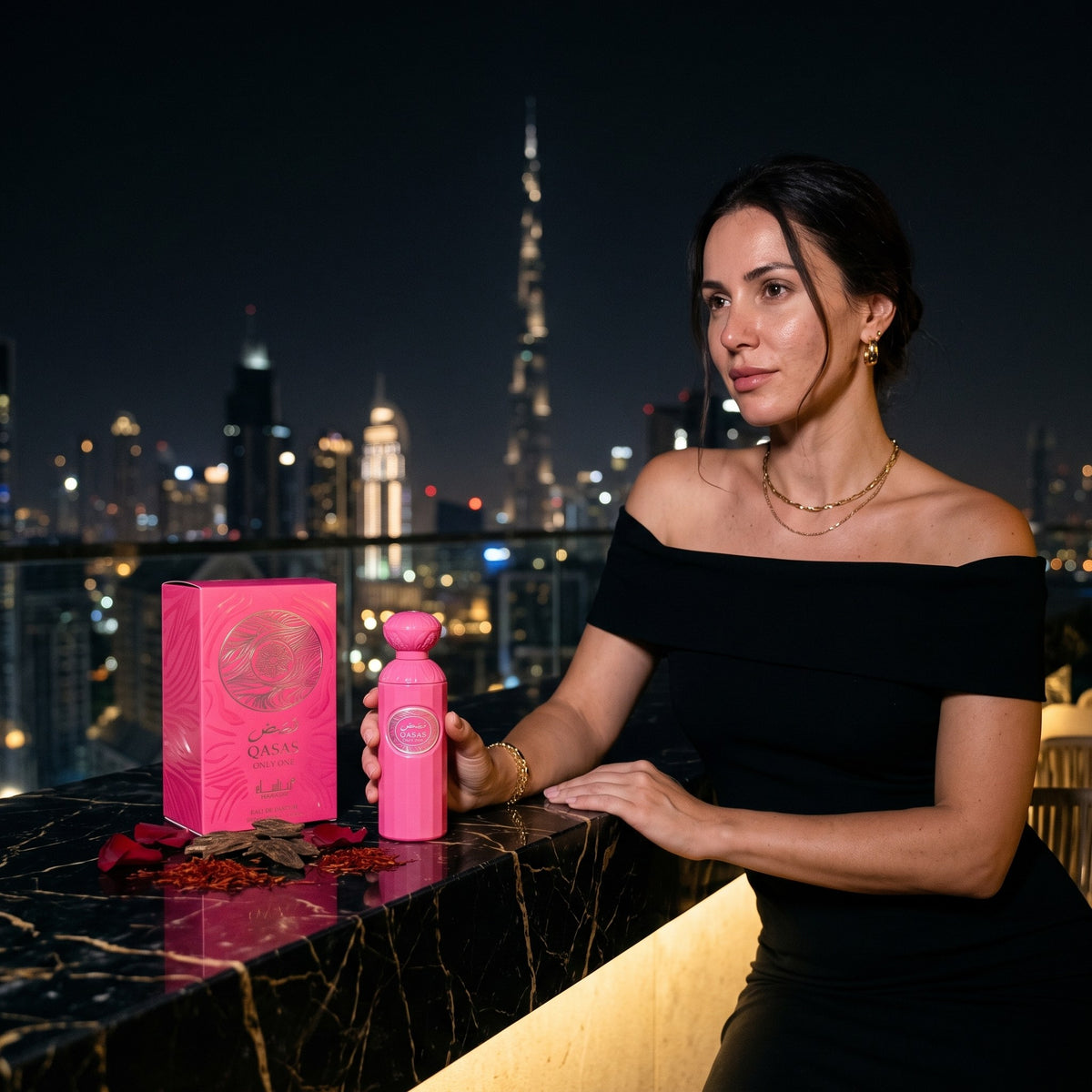 Qasas Only One, într-o seară în oraș, în Dubai
